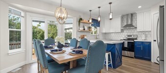 The Comfy Rambler- 6 bd 3 bath House