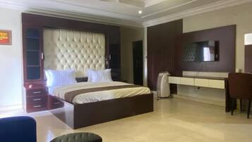 Appartement Familial, balcon, vue ville