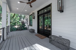 Terrace/patio - 4 Bed/3.5 Bath! Pool! Amenity Cards! Golf Course Views! (Seabrook Island)