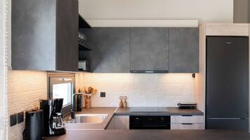 Fridge, microwave, oven, dishwasher