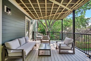 Terrace/patio - The Grand Mare Trifecta | Luxury | Sleeps 19 (Saratoga Springs)