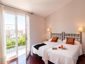 4 quartos, ferros/tábuas de passar roupa, Wi-Fi de cortesia