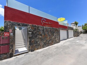 Esterni
