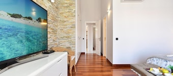 Villa Meloneras Deluxe| Luxury Retreat in Gran Canaria | Private Heated Pool |.