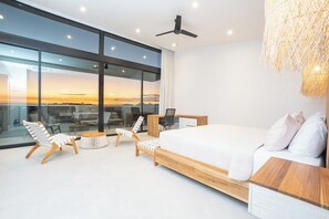4 habitaciones, escritorio, tabla de planchar con plancha y wifi