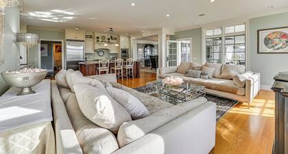 Groton Home < 1 Mi to Beach on Long Island Sound!