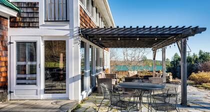 Outdoor Fireplace & Pool Table: Tamworth Home!