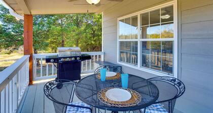 14-Acre Property w/ On-Site Fishing: Texas Escape