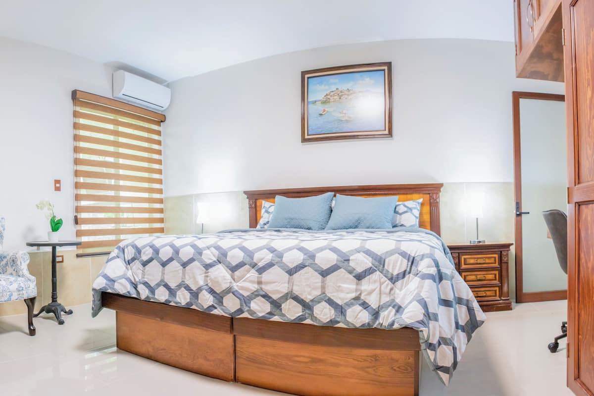 Deluxe Studio, Non Smoking, Ground Floor | In-room safe, desk, laptop workspace, iron/ironing board (on request)