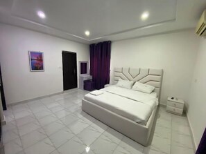 Appartement Luxe, balcon, vue ville