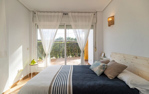 2 bedrooms, free WiFi, bed sheets