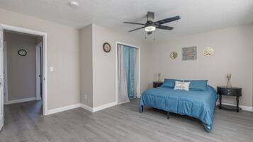 2 dormitoris, un bressol de viatge, wifi i roba de llit