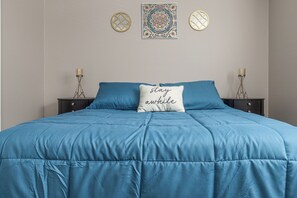 2 bedrooms, travel crib, WiFi, bed sheets