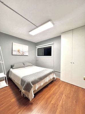 Comfort Double Room | Individually furnished, free WiFi - Hostel La Moneda (Santiago)
