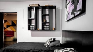 Comfort Twin Room | Blackout drapes, WiFi (free) - Private room Downtown 2 Guests (León)