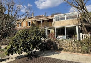 Exterior - Quiet guest house in the heart of the village of Barjols Billiards Baby jacuzzi Pets (barjols)