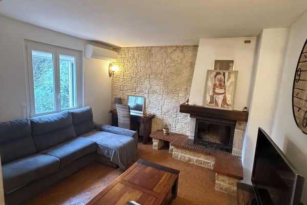 Smart TV, fireplace, foosball, table tennis