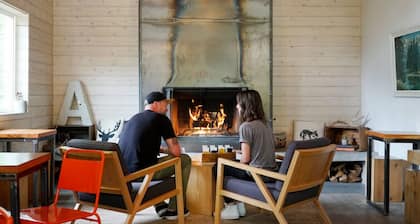 The Vida | Cozy, Pet-Friendly 1-Bed Hideaway