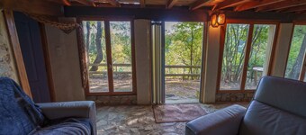 Unusual Atypique for nature lovers in a peaceful setting in the heart of Barjols