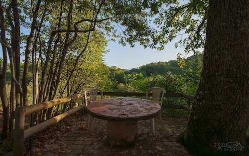 Atypique insolite pour amoureux de la nature au calme en plein cœur de Barjols
