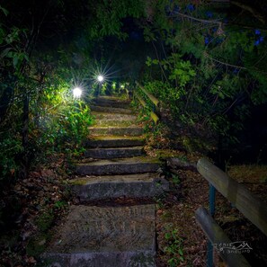 Property grounds - Unusual Atypique for nature lovers in a peaceful setting in the heart of Barjols (Barjols)