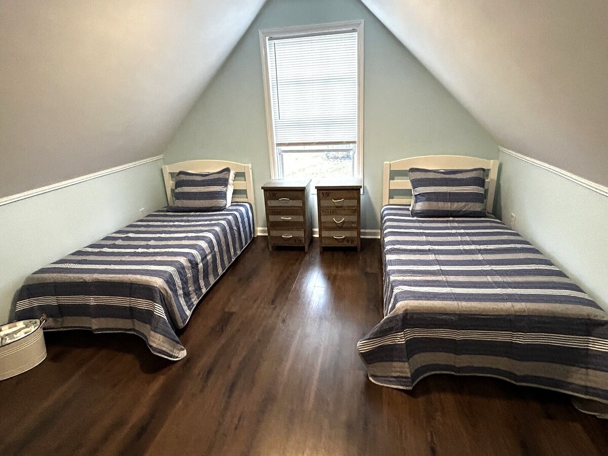 Photo 35 of Spacious 4-bedroom home in charming Travelers Rest with WiFi & Firepit.