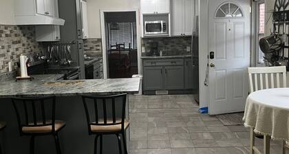 Cozy Stay Near USC, Downtown Columbia & Fort Jackson