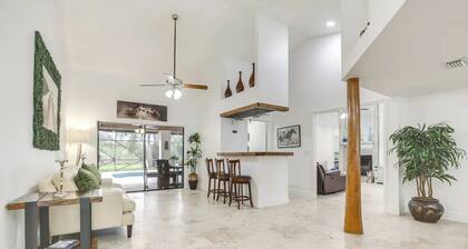 Sunny Oasis/ Pool/ Top Location /Big Patio/10 ppl