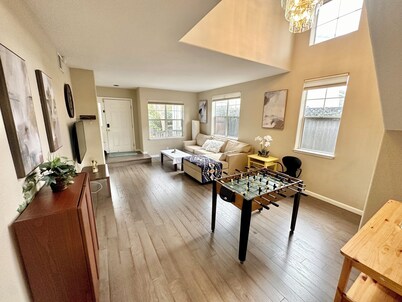 Relax @ Retreat Pool Hot Tub Billiards Game SF Bay