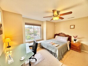 4 bedrooms, desk, iron/ironing board, WiFi