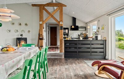 Beautiful home in Spøttrup