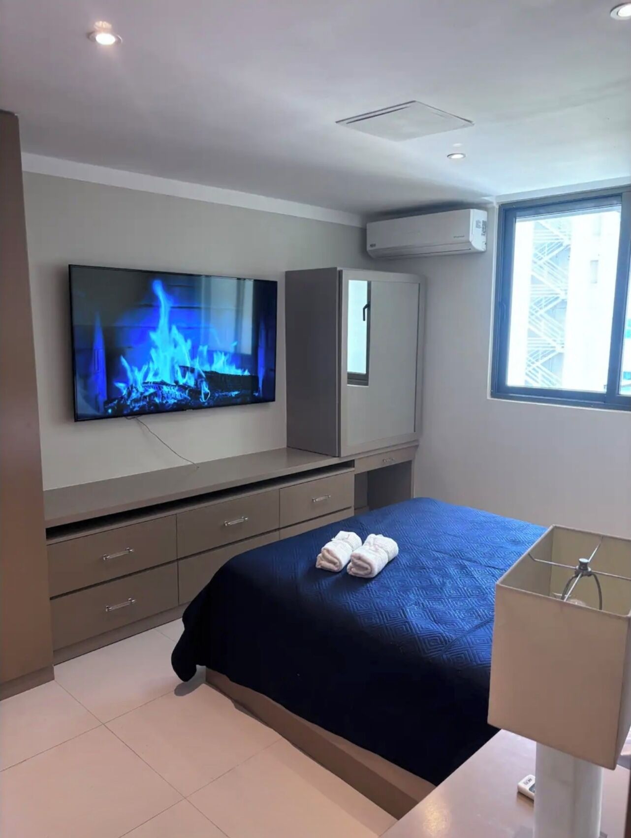 Exclusive Apartment, City View | 1 bedroom, laptop workspace, soundproofing, free WiFi