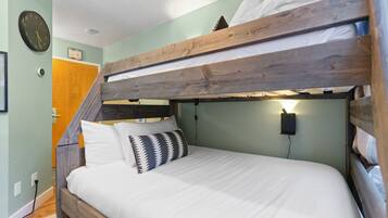 1 soverom, skrivebord, strykejern/-brett og wi-fi