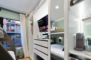 1 bedroom, desk, iron/ironing board, WiFi