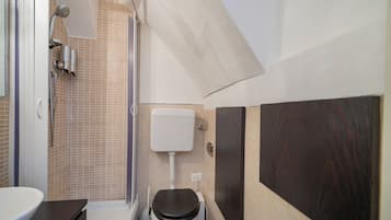 Doccia, asciugacapelli, asciugamani