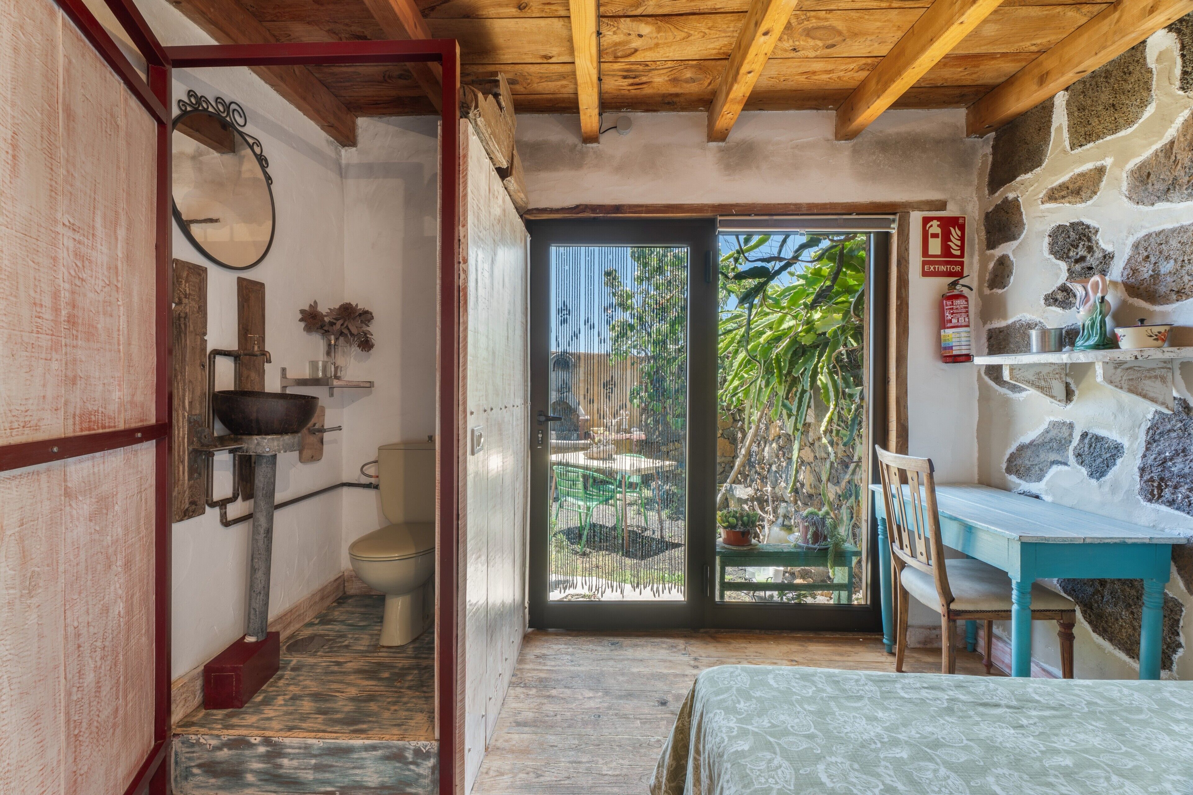 2 sovrum, strykjärn/strykbräda, gratis wi-fi och sängkläder