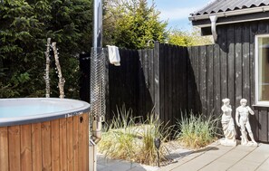 Property grounds - Luxurious home in Hals with WiFi (Hals)