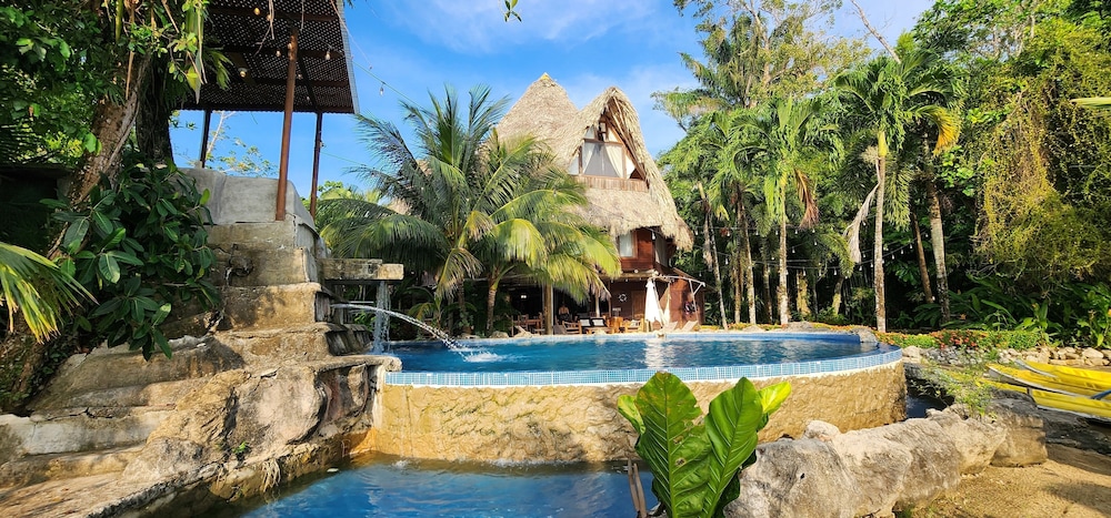 Casa Caribe Hotel — Livingston