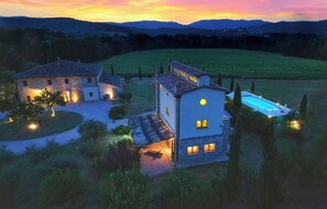 Exterior - Exclusive farmhouse with heated swimming pool (Marsciano)
