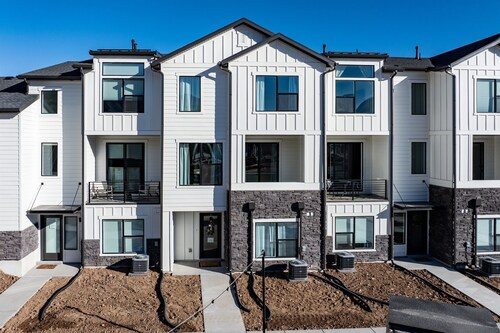 Roam Ski Den R5949A | Snowbasin Escape |2BR & 2 Ba