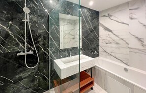 Dusche, Haartrockner