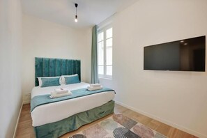 1 chambre, fer et planche à repasser, Wi-Fi, draps fournis