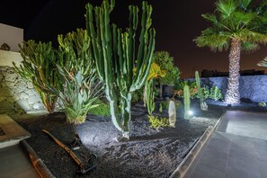 Property grounds - BLASCO by Buenavilla | luxury and comfort in an unrivalled setting (Puerto Calero)