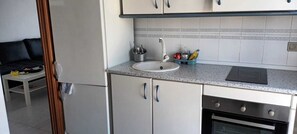 Appartement, 1 chambre, accessible aux personnes à mobilité réduite, fumeurs | Cuisine privée