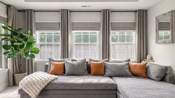 Smart TV, fireplace, offices