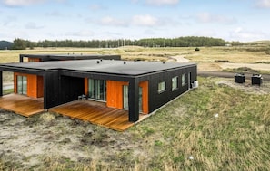 Exterior - Amazing home in Thisted with WiFi (Thisted)