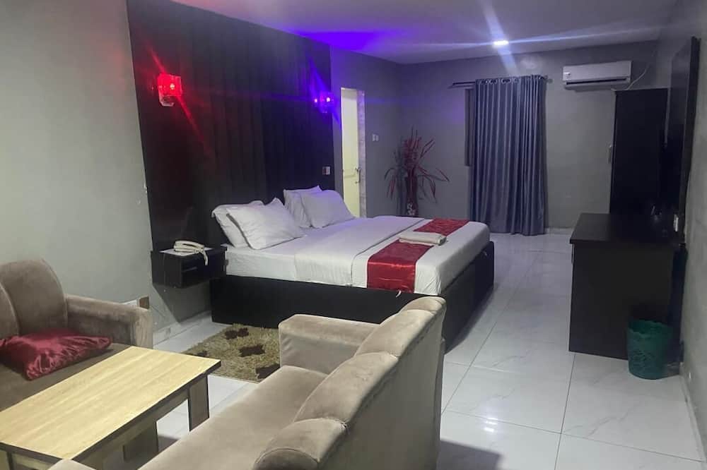Leadwort Hotels Limited