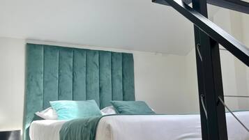 2 habitaciones, tabla de planchar con plancha, wifi y ropa de cama