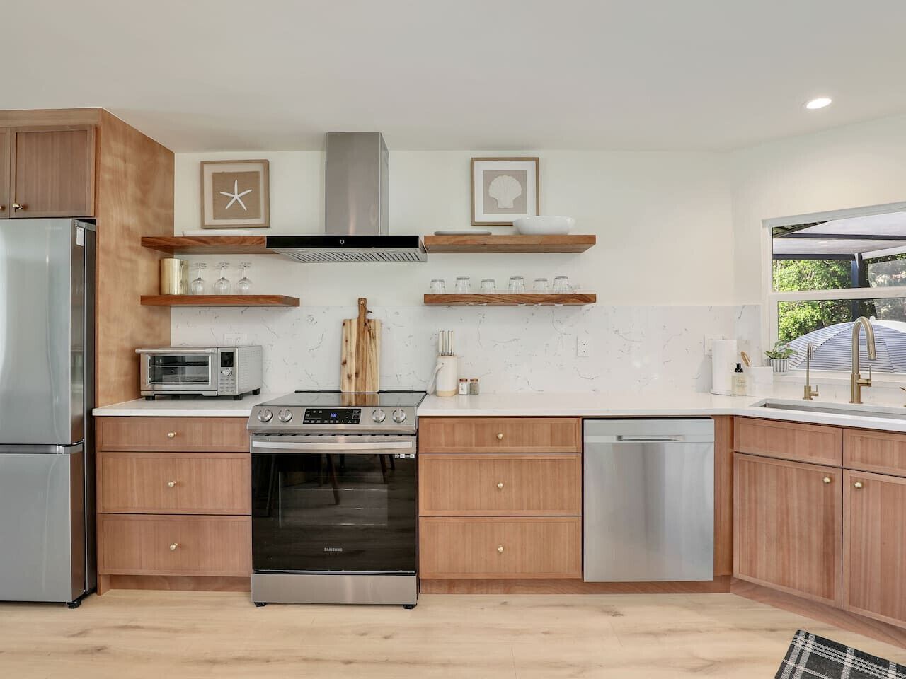 Refrigerador, horno, parrilla de estufa y lavavajillas 