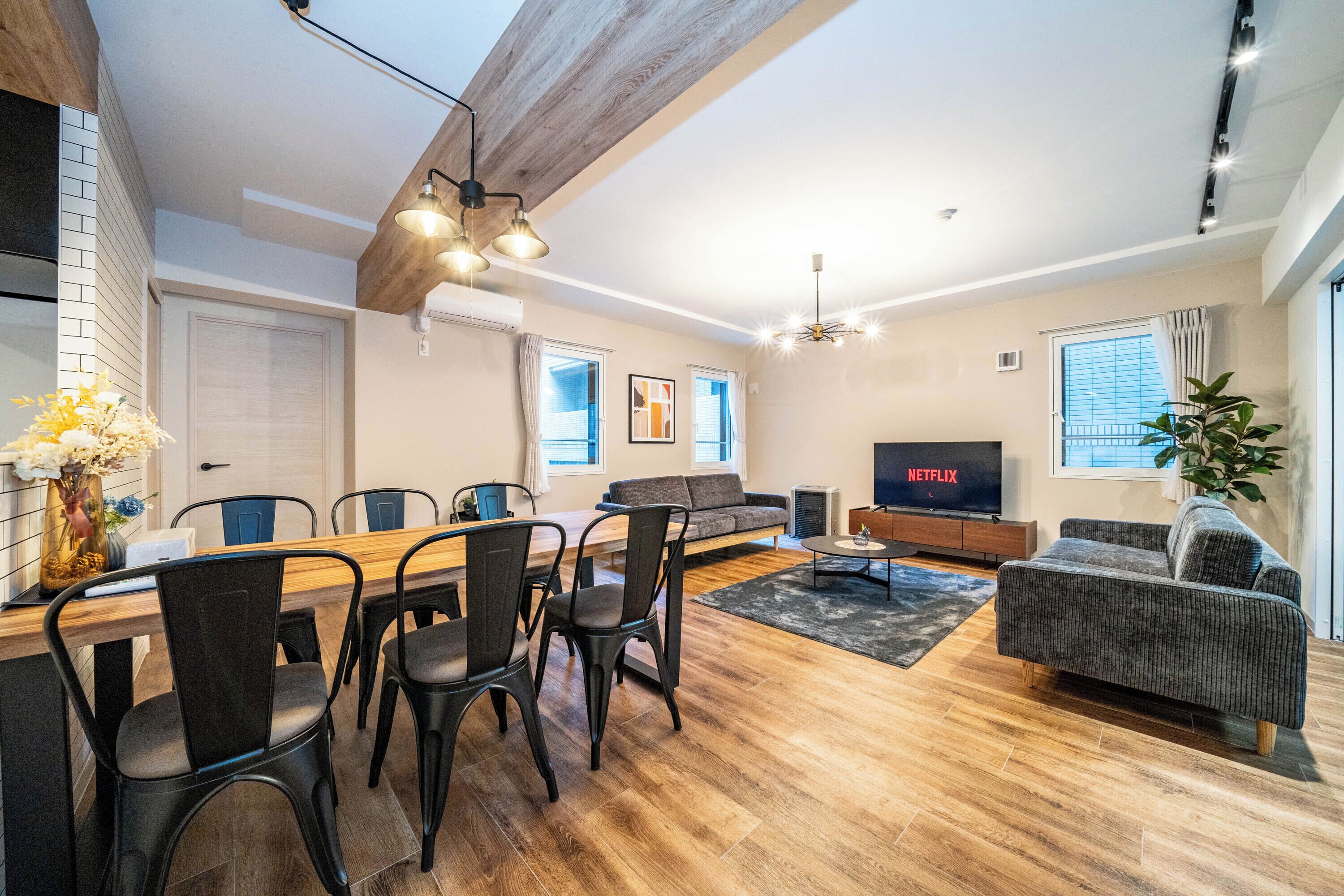 Khu vực ăn uống tại phòng